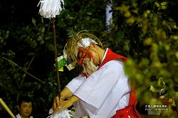 大塚八幡神社春神楽(白海 ビャッカイ) 大塚八幡神社春神楽(白海 ビャッカイ)ootsuka_hj16.jpg