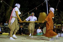 大塚八幡神社春神楽 (杵舞) 大塚八幡神社春神楽 (杵舞)ootsuka_hj43.jpg