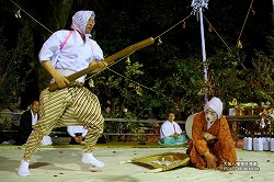 大塚八幡神社春神楽 (杵舞) 大塚八幡神社春神楽 (杵舞)ootsuka_hj47.jpg