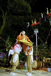 大塚八幡神社春神楽 (杵舞) 大塚八幡神社春神楽 (杵舞)ootsuka_hj53.jpg