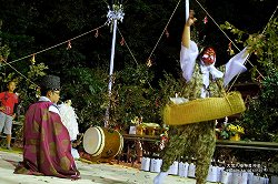 大塚八幡神社春神楽(大年) 大塚八幡神社春神楽(大年)ootsuka_hj69.jpg