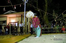 大塚八幡神社春神楽 (神送り) 大塚八幡神社春神楽 (神送り)ootsuka_hj72.jpg
