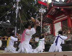 ootukahatiman_jk35.jpg 大塚八幡神社神楽