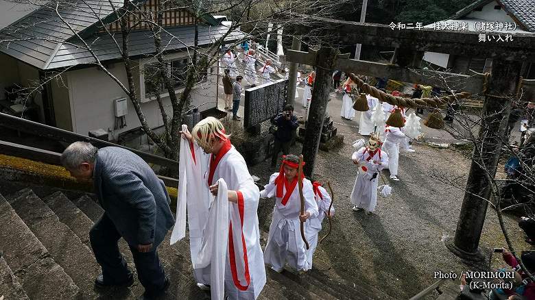 桂大神楽　舞い入れ