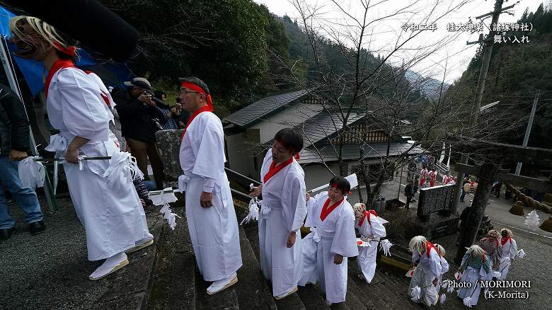 桂大神楽　舞い入れ