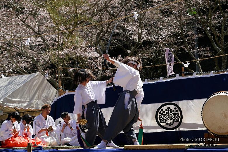 地割(入刀)〔歌糸〕 三川内神楽まつりにて