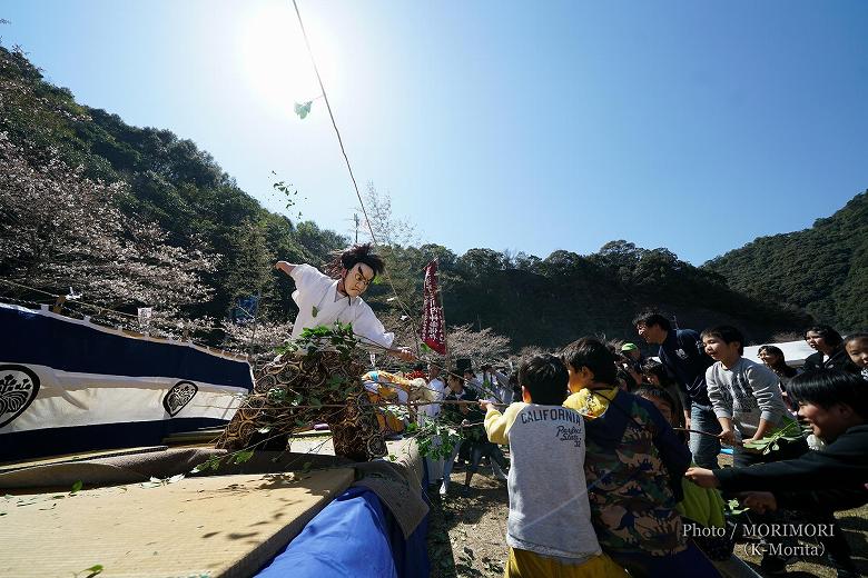 柴引面〔市振〕 三川内神楽まつりにて