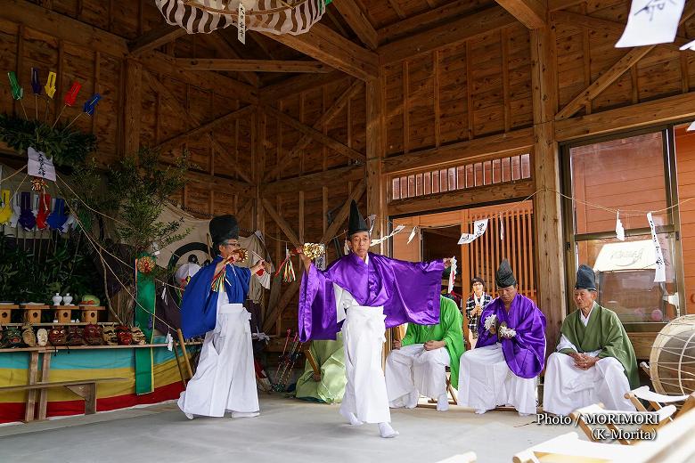 乱杭野 霧島神社例祭　神楽奉納（方謝舞？）