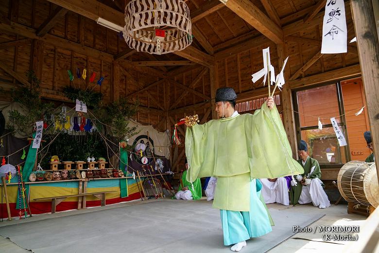 乱杭野 霧島神社例祭　神楽　御幣（オシデ）