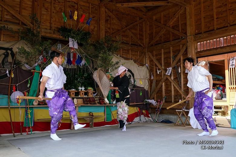 乱杭野 霧島神社例祭　神楽奉納　阿知女