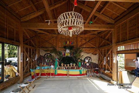 乱杭野 霧島神社 神楽殿