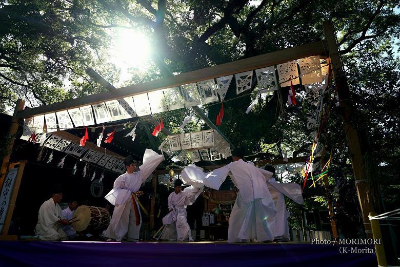 鎮守の舞　川坂神楽保存会