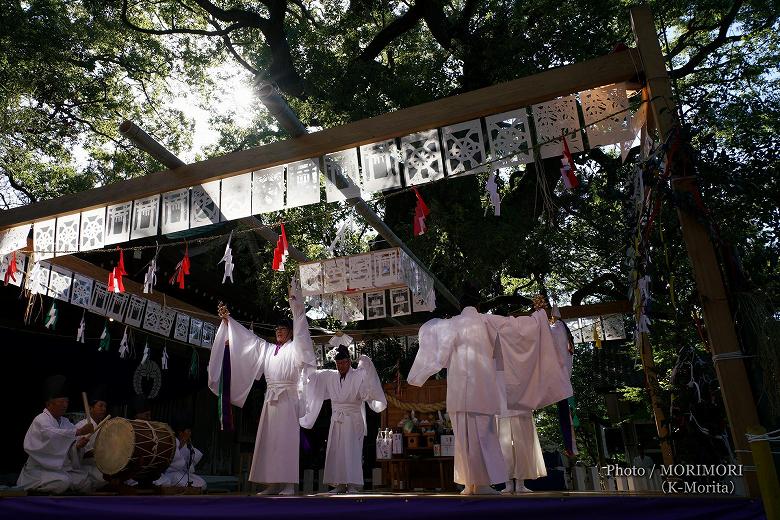 平手の舞 (尾崎神楽保存会)