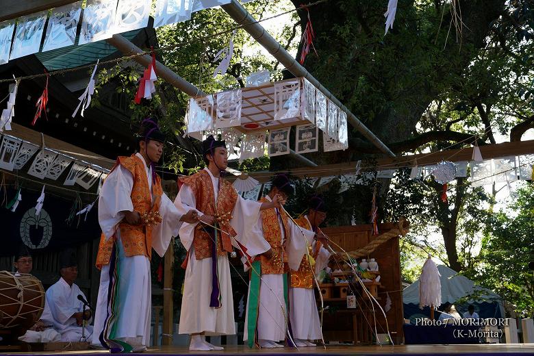 弓の舞 (尾崎神楽保存会) 