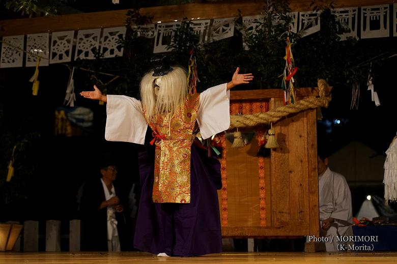 天の戸隠の命舞 (尾崎神楽保存会)