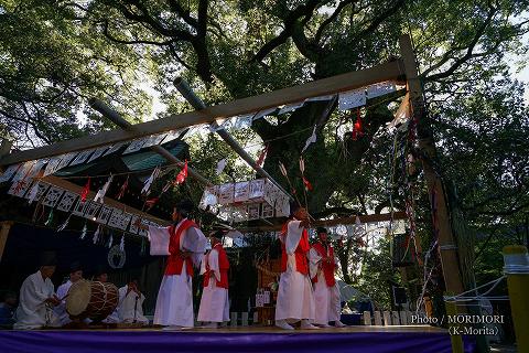 矢の舞 (川坂神楽保存会)