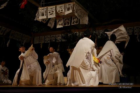 鎮守の舞 (大峡神楽保存会)