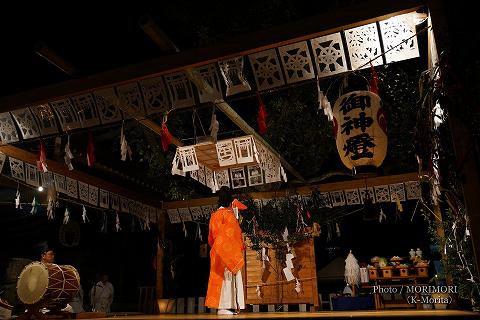 天の児屋根の命舞 (大峡神楽保存会) 