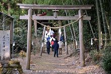 尾八重神楽　御神体は再び　尾八重神社へ　9:53