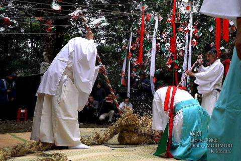 嶽之枝尾神楽(綱切)