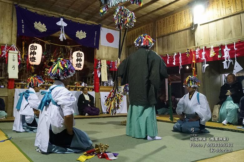 栂尾神楽　「弓」