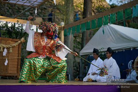 鬼神 (坪谷神楽保存会）