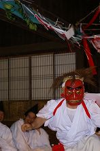 椎葉神楽（向山日当神楽）の写真　　しめほめ　02