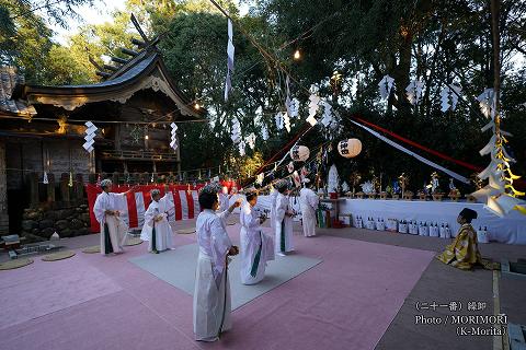 比木神楽・グループ高鍋神楽（繰卸）