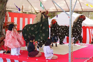 獅子舞　(田元神社　祈年祭（春まつり）にて)