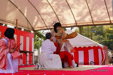 杵舞　(田元神社　祈年祭（春まつり）にて)