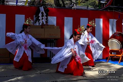  巫女舞(豊栄の舞)