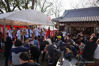 せんぐまき　(田元神社　春まつりにて)