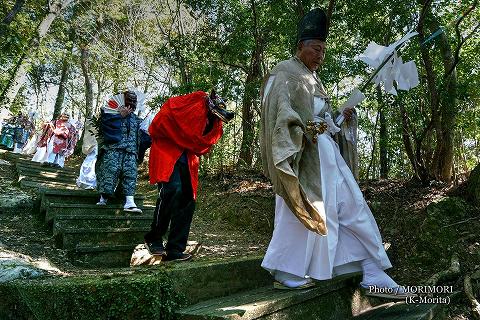 戸下神楽　舞入れ
