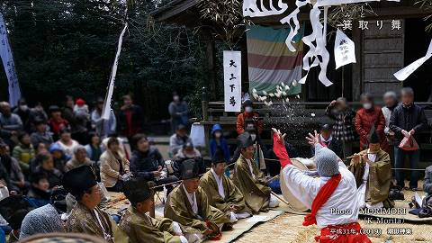 せんぐまき（餅まき）