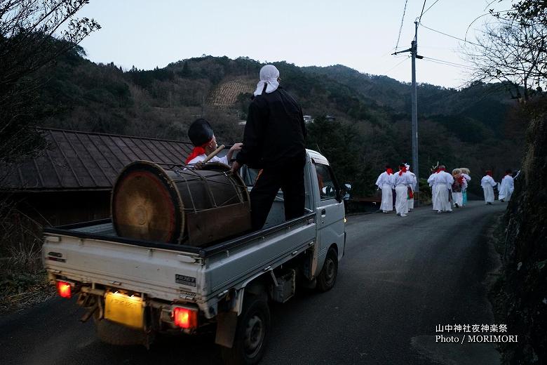 尾狩神楽（神楽宿へ向かう）