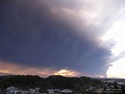 新燃岳の噴煙　約50Km　宮崎市から撮影