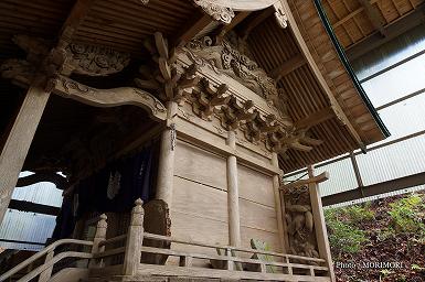 白鳥神社の彫刻