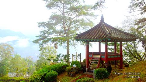 「百花亭」を再現したもの　恋人の丘にて