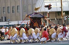 平成19年 宮崎神宮大祭(神武さま)の写真 御鳳輦(ごほうれん) 03