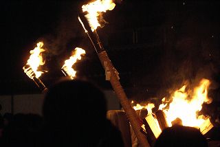 六月灯 神柱宮 おかげ祭りの写真　御神火　21