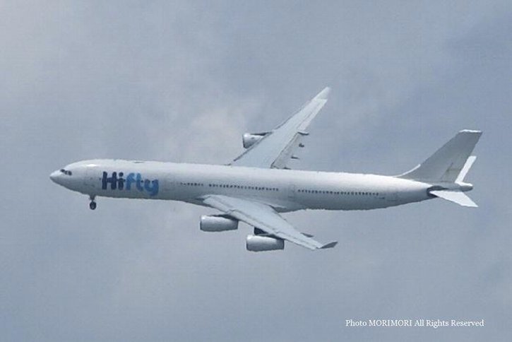 宮崎市街地上空　HiFly(ハイフライ航空) Airbus A340　 OY-KBM　