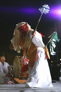 高千穂 岩戸野方野地区石神神社の神楽　杉登（すぎのぼり）03