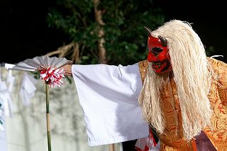 高千穂 岩戸野方野地区石神神社の神楽　杉登（すぎのぼり）04　