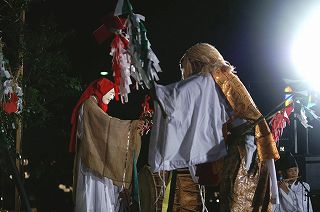 高千穂 岩戸野方野地区石神神社の神楽　手力（たちから）04