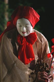 高千穂 岩戸野方野地区石神神社の神楽　鈿女（うずめ）07