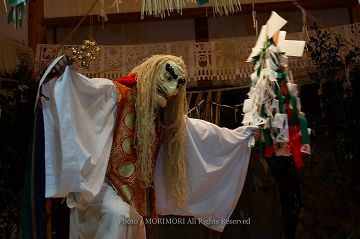 手力雄(たぢからお)の舞 高千穂観光神楽 (奉仕者 秋元神楽) 03