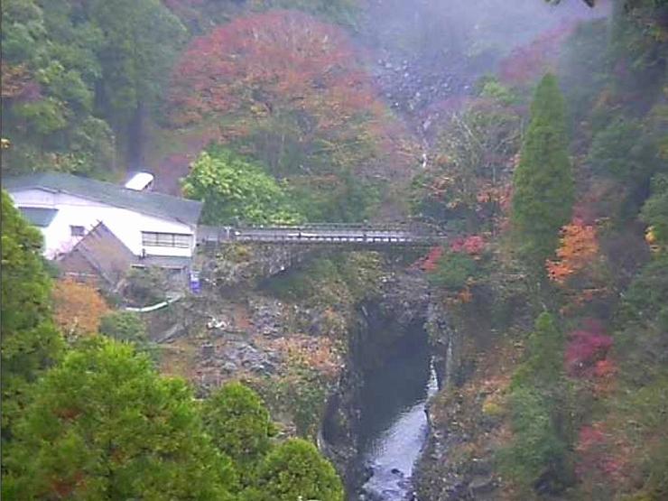 高千穂峡　上流部　神橋　あららぎ茶屋付近