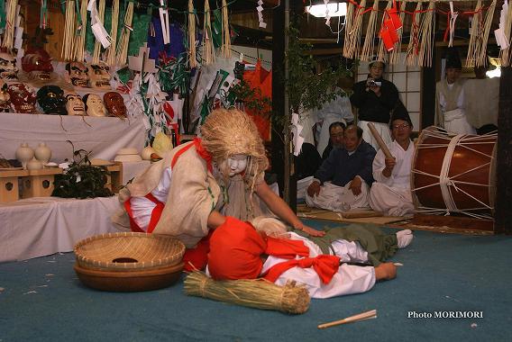 高千穂の夜神楽(上田原神楽)4 高千穂の夜神楽(上田原神楽)4