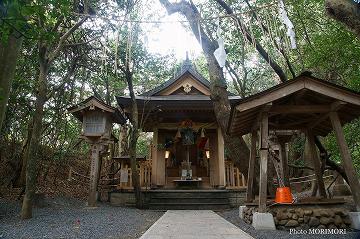 永の内　八大龍王水神社 04　拝殿