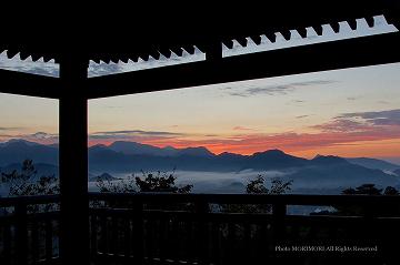 展望東屋　高千穂の雲海　08